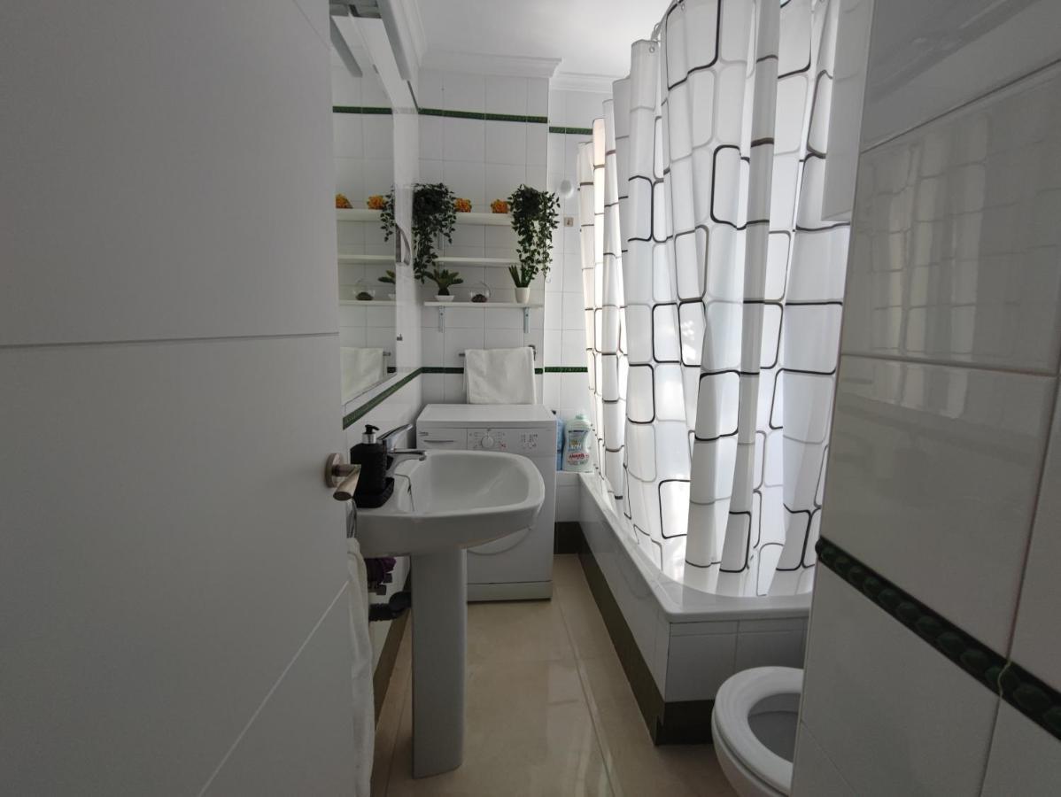 Hercules Paradise 531 Apartamento Con Vistas Al Mar Mediterraneo En Benalmadena A Pasos Del Centro Y Su Vibrante Zona Comercial Disfruta De Una Experiencia Unica En La Costa Del Sol Malaga Andalucia Well-Connected To The Airport Εξωτερικό φωτογραφία