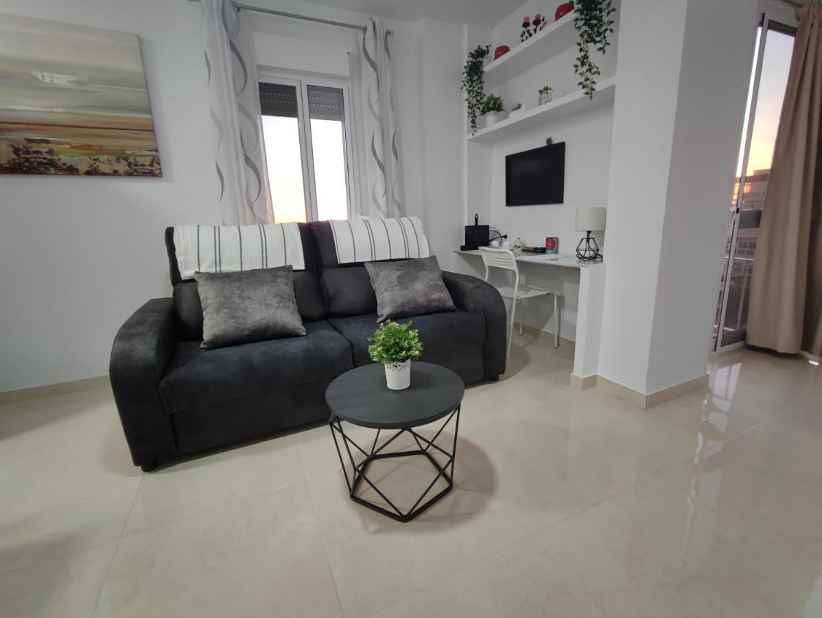 Hercules Paradise 531 Apartamento Con Vistas Al Mar Mediterraneo En Benalmadena A Pasos Del Centro Y Su Vibrante Zona Comercial Disfruta De Una Experiencia Unica En La Costa Del Sol Malaga Andalucia Well-Connected To The Airport Εξωτερικό φωτογραφία