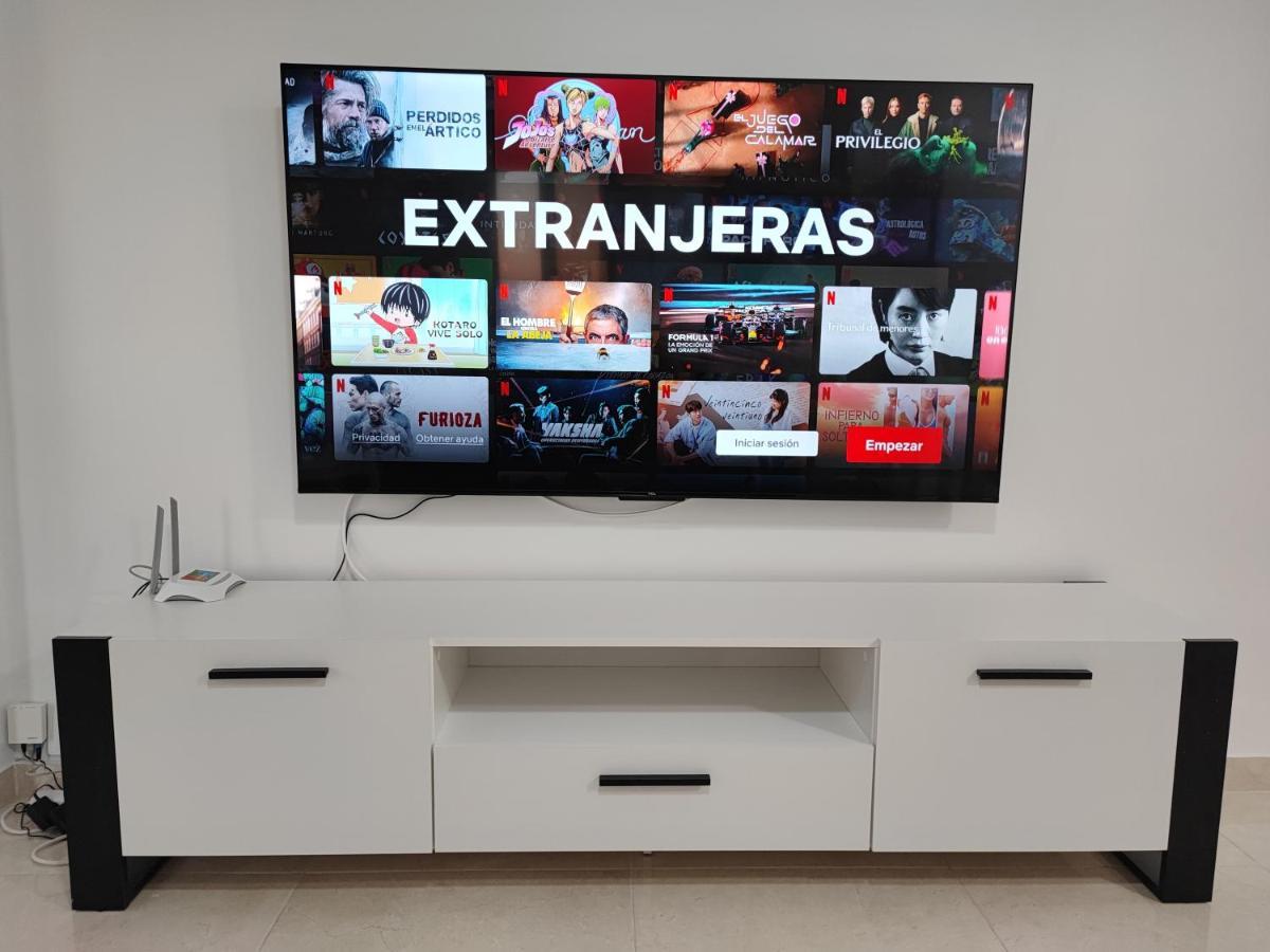 Hercules Paradise 531 Apartamento Con Vistas Al Mar Mediterraneo En Benalmadena A Pasos Del Centro Y Su Vibrante Zona Comercial Disfruta De Una Experiencia Unica En La Costa Del Sol Malaga Andalucia Well-Connected To The Airport Εξωτερικό φωτογραφία