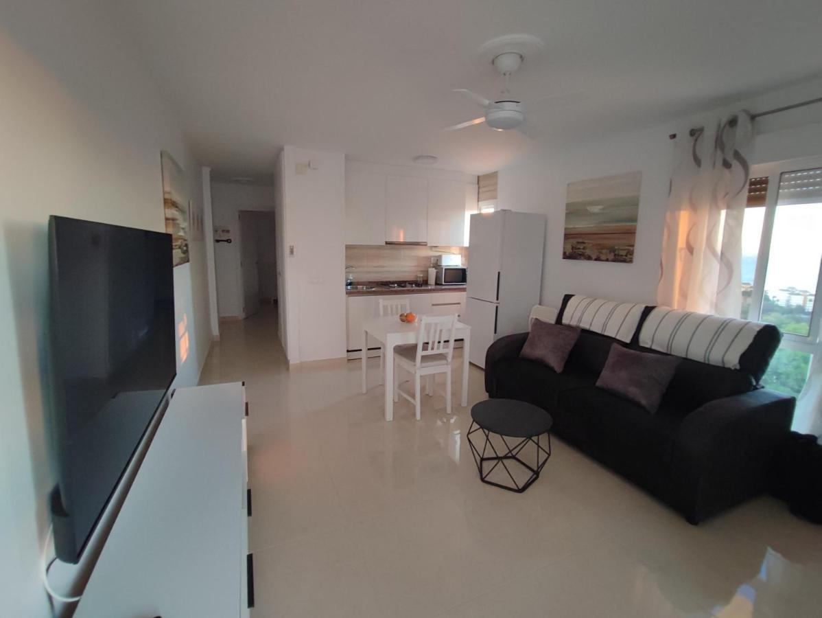 Hercules Paradise 531 Apartamento Con Vistas Al Mar Mediterraneo En Benalmadena A Pasos Del Centro Y Su Vibrante Zona Comercial Disfruta De Una Experiencia Unica En La Costa Del Sol Malaga Andalucia Well-Connected To The Airport Εξωτερικό φωτογραφία
