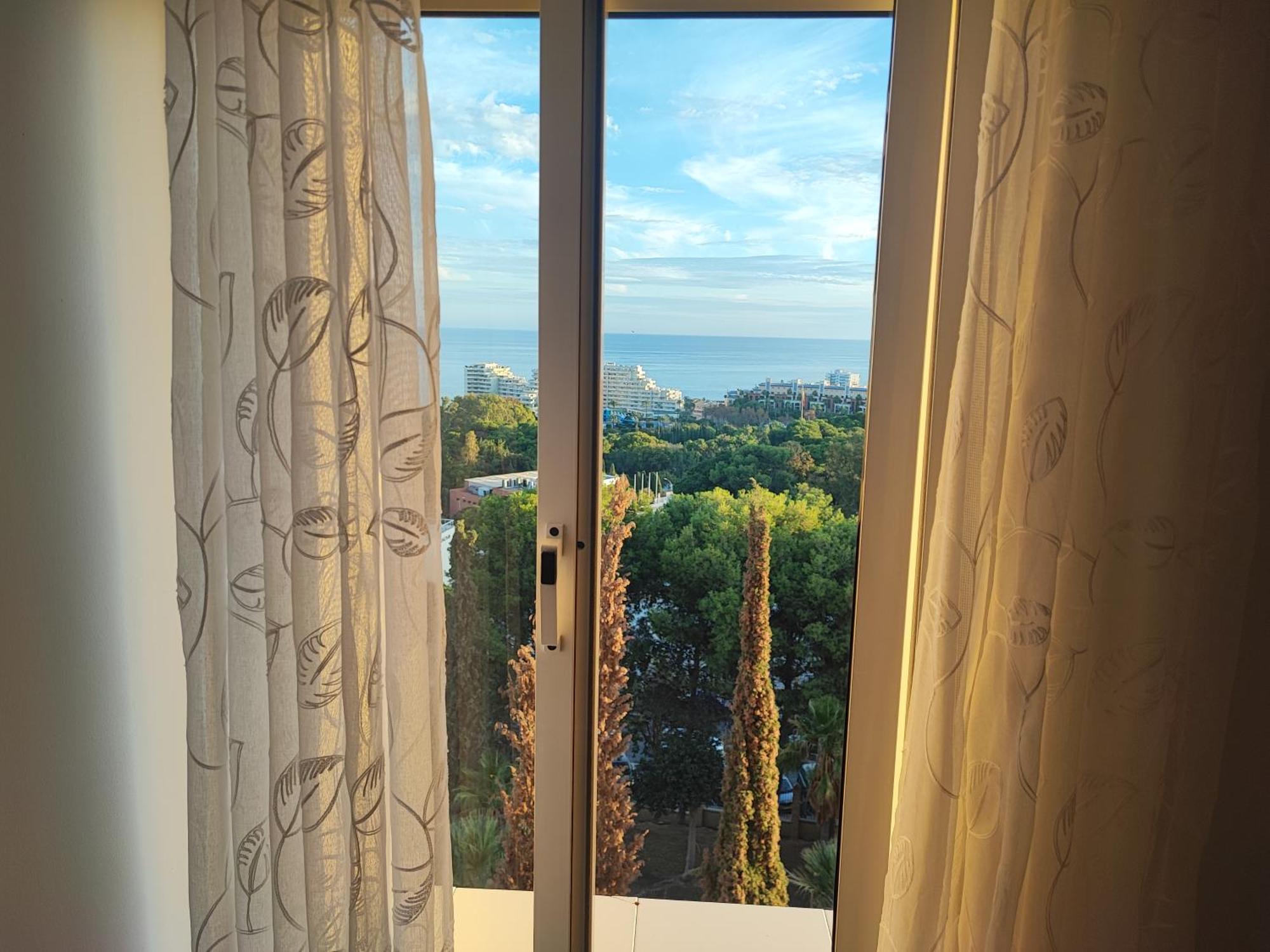 Hercules Paradise 531 Apartamento Con Vistas Al Mar Mediterraneo En Benalmadena A Pasos Del Centro Y Su Vibrante Zona Comercial Disfruta De Una Experiencia Unica En La Costa Del Sol Malaga Andalucia Well-Connected To The Airport Εξωτερικό φωτογραφία